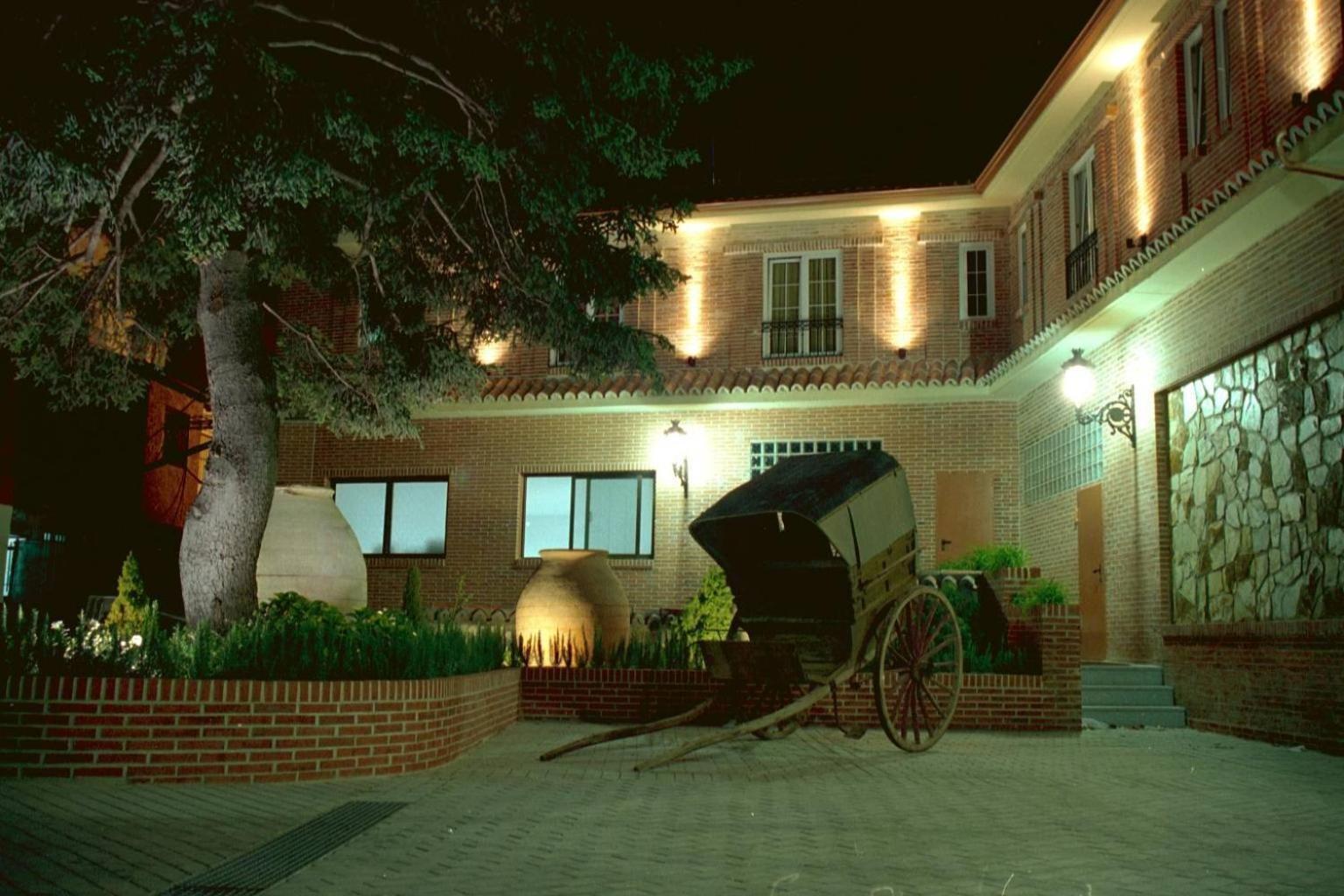 Gran Hostal El Chiscon Colmenar Viejo Exterior foto